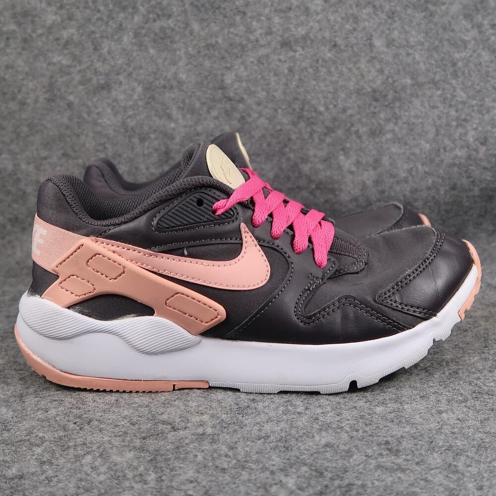 Nike Shoes Womens 7.5 Athletic Trainers LD Victory Sneakers Workout Running Grey